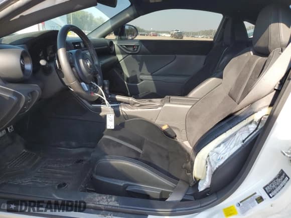 ✅ 2023 Toyota 86 Premium • VIN: JF1ZNBF11P8753963 • Лот: 80470255. Опубликован ранее на Copart с пробегом 31 474 миль. Бесплатный доступ к архиву аукционных продаж из США и подробный отчёт об истории автомобиля на DreamBid. Изображение 7.