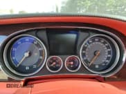 ✅ 2014 Bentley Flying Spur • VIN: SCBEC9ZA5EC089716 • Lot: 70884943. Wystawiony na Copart z przebiegiem Nie podano. Bezpłatny archiwum sprzedaży aukcyjnych z USA i szczegółowy raport historii pojazdu na DreamBid. Zdjęcie 9.