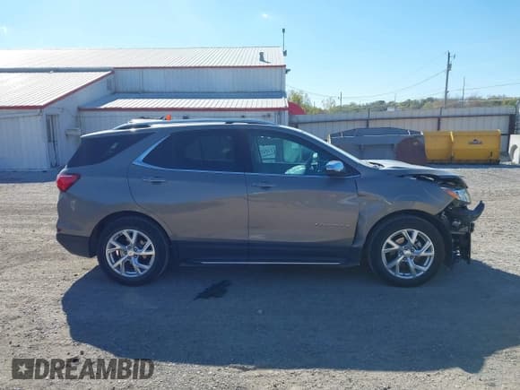 ✅ 2018 Chevrolet Equinox Premier • VIN: 3GNAXMEV9JS597694 • Lot: 43515511. Wystawiony na IAAI z przebiegiem 43 888 mil. Bezpłatny archiwum sprzedaży aukcyjnych z USA i szczegółowy raport historii pojazdu na DreamBid. Zdjęcie 13.