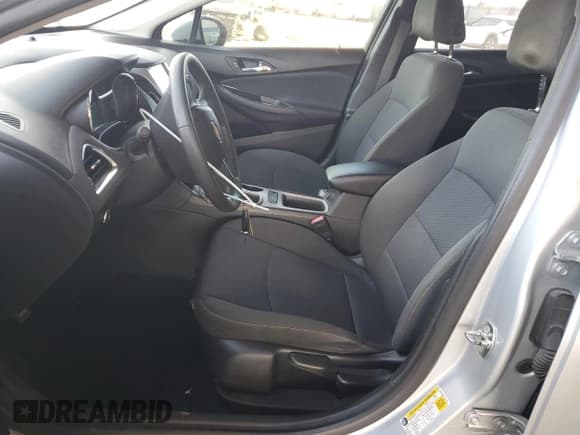 ✅ 2018 Chevrolet Cruze LS • VIN: 1G1BC5SM7J7134731 • Lot: 82364625. Listed on Copart with 84,754 mi. Free auction sales archive from the USA and detailed vehicle history report at DreamBid. Image 7.