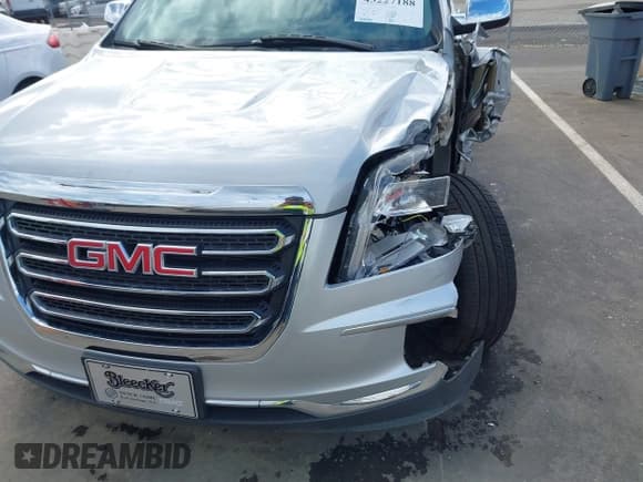 ✅ 2017 GMC Terrain SLT • VIN: 2GKALPEK2H6192995 • Lot: 43227188. Listed on IAAI with 50,014 mi. Free auction sales archive from the USA and detailed vehicle history report at DreamBid. Image 17.