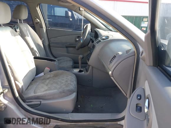 ✅ 2005 Chevrolet Malibu LS • VIN: 1G1ZT54865F193117 • Lot: 43643285. Listed on IAAI with 213,815 mi. Free auction sales archive from the USA and detailed vehicle history report at DreamBid. Image 5.