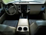 ✅ 2014 Ford Expedition Limited • VIN: 1FMJU1K59EEF35910 • Lot: 68852915. Wystawiony na Copart z przebiegiem 204 326 mil. Bezpłatny archiwum sprzedaży aukcyjnych z USA i szczegółowy raport historii pojazdu na DreamBid. Zdjęcie 8.