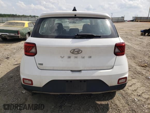✅ 2021 Hyundai Venue SE • VIN: KMHRB8A30MU067197 • Lot: 55136405. Listed on Copart with 100,976 mi. Free auction sales archive from the USA and detailed vehicle history report at DreamBid. Image 6.