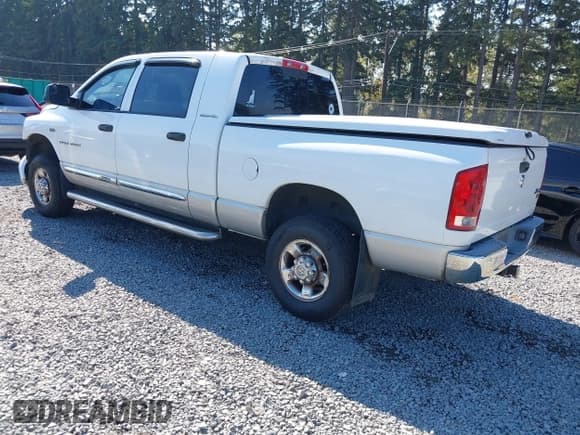 ✅ 2006 Dodge 1500 SLT • VIN: 3D7KS19D36G239244 • Lot: 43289412. Wystawiony na IAAI z przebiegiem 168 699 mil. Bezpłatny archiwum sprzedaży aukcyjnych z USA i szczegółowy raport historii pojazdu na DreamBid. Zdjęcie 3.