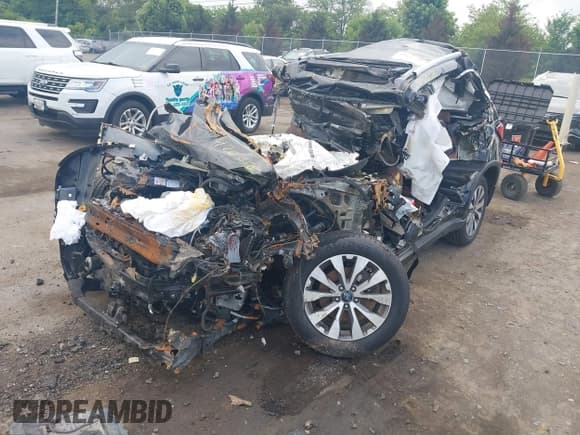 ✅ 2017 Subaru Outback Touring • VIN: 4S4BSETC7H3339091 • Lot: 42635588. Wystawiony na IAAI z przebiegiem Nie podano. Bezpłatny archiwum sprzedaży aukcyjnych z USA i szczegółowy raport historii pojazdu na DreamBid. Zdjęcie 16.