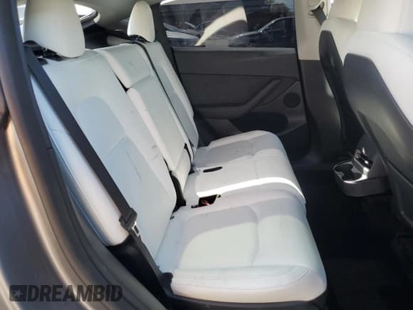 ✅ 2024 Tesla Model Y Long Range • VIN: 7SAYGAEE6RF168333 • Lot: 54452705. Wystawiony na Copart z przebiegiem 14 066 mil. Bezpłatny archiwum sprzedaży aukcyjnych z USA i szczegółowy raport historii pojazdu na DreamBid. Zdjęcie 11.