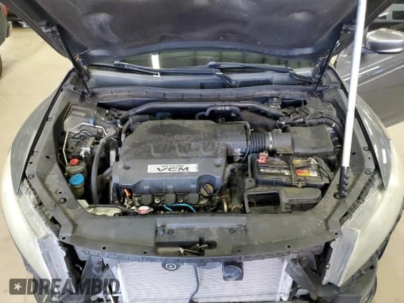 ✅ 2011 Honda Crosstour EX-L • VIN: 5J6TF2H55BL005441 • Lot: 82680715. Wystawiony na Copart z przebiegiem 236 012 mil. Bezpłatny archiwum sprzedaży aukcyjnych z USA i szczegółowy raport historii pojazdu na DreamBid. Zdjęcie 11.