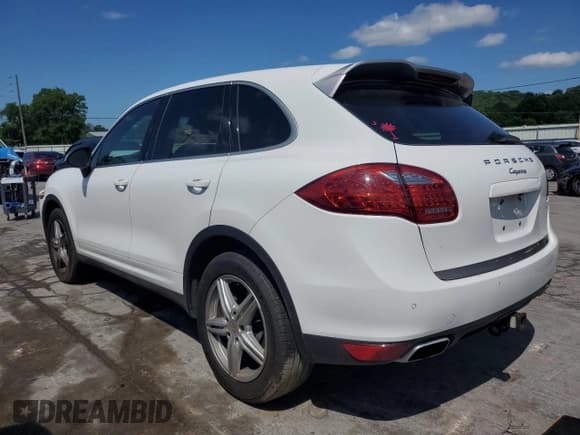 ✅ 2014 Porsche Cayenne • VIN: WP1AA2A27ELA97215 • Lot: 56784685. Listed on Copart with 154,813 mi. Free auction sales archive from the USA and detailed vehicle history report at DreamBid. Image 2.