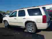 2009 Chevrolet Tahoe LTZ с VIN 1GNFK33079R281246, выставлен на аукционе IAAI как лот 43494934 с пробегом 260 230 миль миль и . История ставок и продаж доступна на DreamBid. Изображение 14.