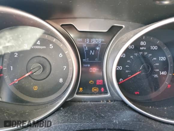 2012 Hyundai Veloster w/Red Int z VIN KMHTC6AD2CU041098, wystawiony jako Copart lot #71175754 z przebiegiem 131 908 mil mil oraz Czysty tytuł • Clean title. Historia ofert i sprzedaży dostępna na DreamBid. Obrazek 9.