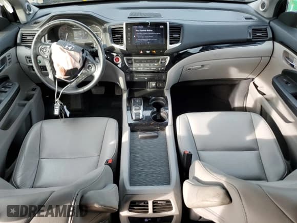 ✅ 2018 Honda Pilot Touring • VIN: 5FNYF6H96JB001776 • Lot: 84729555. Listed on Copart with 95,449 mi. Free auction sales archive from the USA and detailed vehicle history report at DreamBid. Image 8.