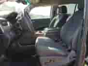 2018 Chevrolet Suburban LS с VIN 1GNSCGKC9JR153299, выставлен на аукционе Copart как лот 84071755 с пробегом 174 503 миль миль и Списание • Salvage title. История ставок и продаж доступна на DreamBid. Изображение 7.