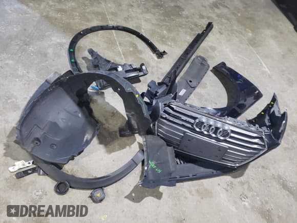 ✅ 2018 Audi A4 • VIN: WAUDNBF47JA222939 • Лот: 43233175. Опубликован ранее на Copart с пробегом 109 312 миль. Бесплатный доступ к архиву аукционных продаж из США и подробный отчёт об истории автомобиля на DreamBid. Изображение 12.