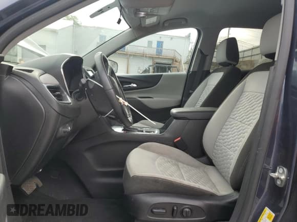 ✅ 2018 Chevrolet Equinox LT • VIN: 3GNAXJEV8JL121817 • Лот: 85147765. Опубликован ранее на Copart с пробегом 128 817 миль. Бесплатный доступ к архиву аукционных продаж из США и подробный отчёт об истории автомобиля на DreamBid. Изображение 7.