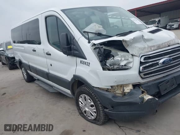 ✅ 2016 Ford Transit XL • VIN: 1FBZX2ZM8GKB15677 • Lot: 42271303. Wystawiony na IAAI z przebiegiem 128 323 mil. Bezpłatny archiwum sprzedaży aukcyjnych z USA i szczegółowy raport historii pojazdu na DreamBid. Zdjęcie 1.