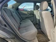 ✅ 2000 Toyota Camry LE • VIN: JT2BG22K9Y0507630 • Lot: 93785735. Wystawiony na Copart z przebiegiem 179 557 mil. Bezpłatny archiwum sprzedaży aukcyjnych z USA i szczegółowy raport historii pojazdu na DreamBid. Zdjęcie 10.