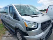 ✅ 2020 Ford Transit Passenger XL • VIN: 1FBAX2Y85LKA09571 • Lot: 40851163. Wystawiony na IAAI z przebiegiem 195 083 mil. Bezpłatny archiwum sprzedaży aukcyjnych z USA i szczegółowy raport historii pojazdu na DreamBid. Zdjęcie 1.