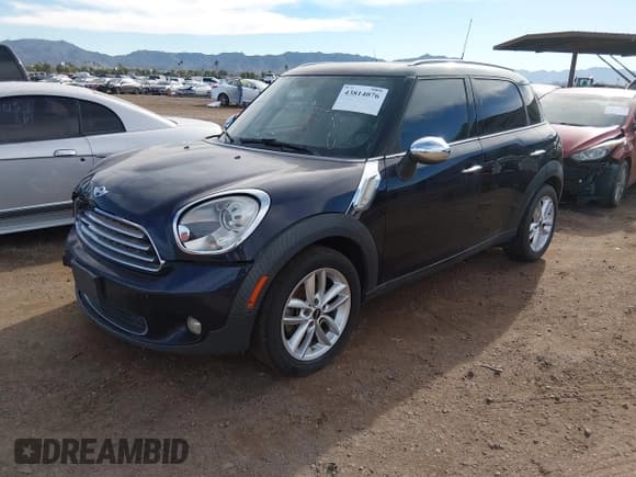 ✅ 2014 MINI Countryman • VIN: WMWZB3C54EWR41981 • Lot: 43814076. Wystawiony na IAAI z przebiegiem 153 358 mil. Bezpłatny archiwum sprzedaży aukcyjnych z USA i szczegółowy raport historii pojazdu na DreamBid. Zdjęcie 2.