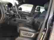 2019 Ram 1500 Limited z VIN 1C6SRFHT5KN619660, wystawiony jako Copart lot #85846335 z przebiegiem 120 427 mil mil oraz Szkoda całkowita • Salvage title. Historia ofert i sprzedaży dostępna na DreamBid. Obrazek 7.