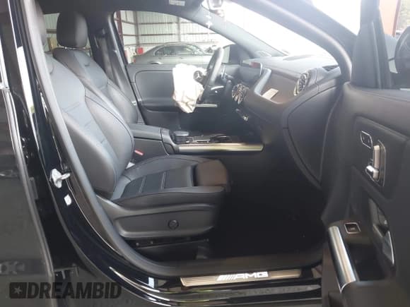 ✅ 2022 Mercedes-Benz GLA 35 AMG • VIN: W1N4N5BB3NJ409473 • Lot: 42405132. Wystawiony na IAAI z przebiegiem 43 006 mil. Bezpłatny archiwum sprzedaży aukcyjnych z USA i szczegółowy raport historii pojazdu na DreamBid. Zdjęcie 5.