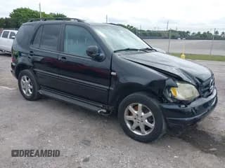 ✅ 2000 Mercedes-Benz M 320/430/500 • VIN: 4JGAB72E2YA188084 • Lot: 41633437. Wystawiony na IAAI z przebiegiem 233 911 mil. Bezpłatny archiwum sprzedaży aukcyjnych z USA i szczegółowy raport historii pojazdu na DreamBid. Zdjęcie 1.