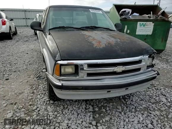 ✅ 1995 Chevrolet S-10 LS • VIN: 1GCCS19W6S8190511 • Лот: 84840244. Опубликован ранее на Copart с пробегом 232 828 миль. Бесплатный доступ к архиву аукционных продаж из США и подробный отчёт об истории автомобиля на DreamBid. Изображение 11.