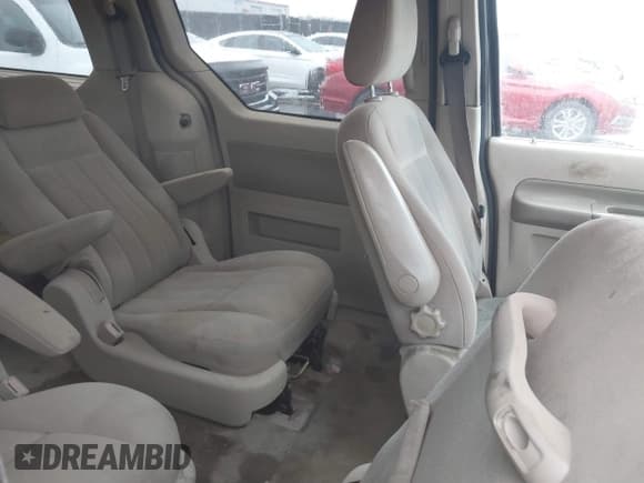 ✅ 2004 Mercury Monterey Convenience • VIN: 2MRZA20264BJ20386 • Lot: 40040039. Listed on IAAI with Not provided. Free auction sales archive from the USA and detailed vehicle history report at DreamBid. Image 8.