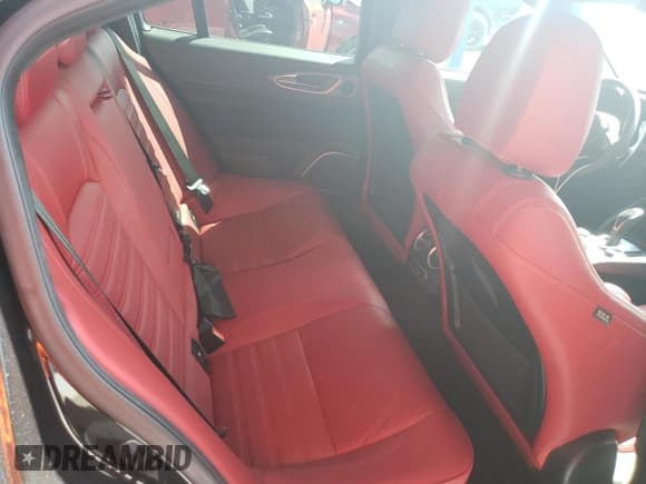 ✅ 2022 Alfa Romeo Giulia Veloce • VIN: ZARFAMBN6N7664850 • Lot: 89450955. Listed on Copart with 26,016 mi. Free auction sales archive from the USA and detailed vehicle history report at DreamBid. Image 10.