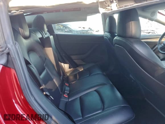 ✅ 2023 Tesla Model 3 • VIN: 5YJ3E1EA8PF449895 • Lot: 94594875. Wystawiony na Copart z przebiegiem 98 337 mil. Bezpłatny archiwum sprzedaży aukcyjnych z USA i szczegółowy raport historii pojazdu na DreamBid. Zdjęcie 10.