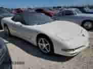 2002 Chevrolet Corvette z VIN 1G1YY32G425126965, wystawiony jako Copart lot #75552964 z przebiegiem Nie podano mil oraz Szkoda całkowita • Salvage title. Historia ofert i sprzedaży dostępna na DreamBid. Obrazek 4.