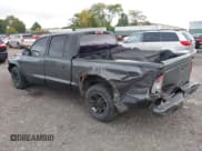 ✅ 2004 Dodge Dakota Sport • VIN: 1D7HL38K34S757492 • Lot: 43385454. Wystawiony na IAAI z przebiegiem Nie podano. Bezpłatny archiwum sprzedaży aukcyjnych z USA i szczegółowy raport historii pojazdu na DreamBid. Zdjęcie 3.