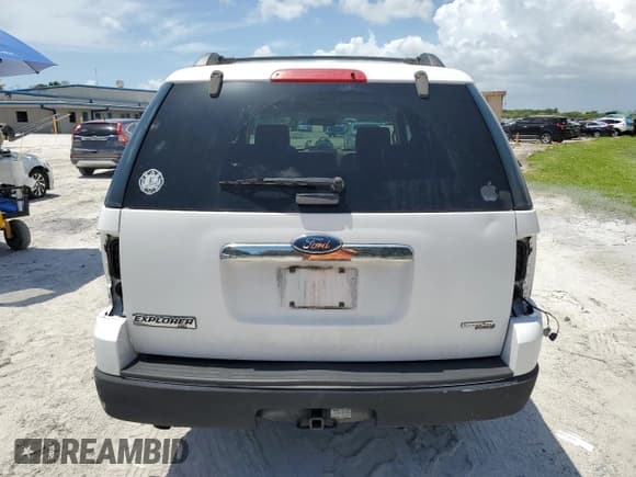 ✅ 2007 Ford Explorer XLT • VIN: 1FMEU63E57UA98588 • Lot: 60861605. Listed on Copart with 174,118 mi. Free auction sales archive from the USA and detailed vehicle history report at DreamBid. Image 6.