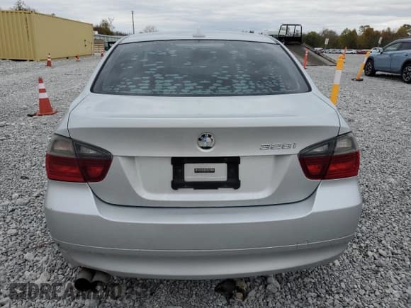 ✅ 2007 BMW 3 Series 328i • VIN: WBAVA335X7PG53075 • Лот: 87395085. Опубликован ранее на Copart с пробегом 187 200 миль. Бесплатный доступ к архиву аукционных продаж из США и подробный отчёт об истории автомобиля на DreamBid. Изображение 6.