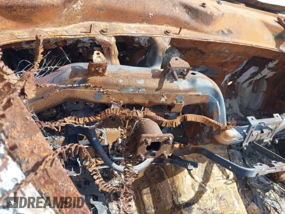 ✅ 2011 Chevrolet Silverado 2500HD LTZ • VIN: 1GC1KYC82BF129484 • Lot: 39110624. Listed on IAAI with Not provided. Free auction sales archive from the USA and detailed vehicle history report at DreamBid. Image 7.