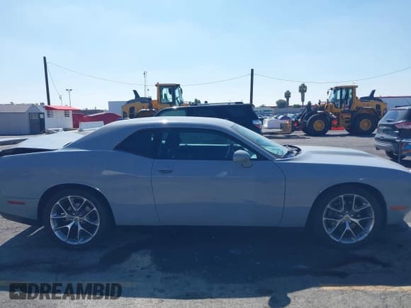 ✅ 2020 Dodge Challenger GT • VIN: 2C3CDZJG0LH203802 • Lot: 43332155. Listed on IAAI with 73,371 mi. Free auction sales archive from the USA and detailed vehicle history report at DreamBid. Image 13.