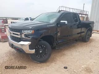✅ 2019 Chevrolet Silverado 1500 LT • VIN: 1GCRWCED4KZ172260 • Lot: 42267677. Wystawiony na IAAI z przebiegiem 84 698 mil. Bezpłatny archiwum sprzedaży aukcyjnych z USA i szczegółowy raport historii pojazdu na DreamBid. Zdjęcie 2.