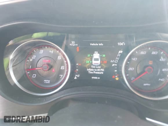 ✅ 2018 Dodge Charger SXT • VIN: 2C3CDXBG6JH169946 • Лот: 42981195. Опубликован ранее на IAAI с пробегом 97 058 миль. Бесплатный доступ к архиву аукционных продаж из США и подробный отчёт об истории автомобиля на DreamBid. Изображение 7.