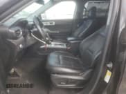 ✅ 2021 Ford Explorer Limited • VIN: 1FMSK7FH9MGB45829 • Lot: 90508685. Wystawiony na Copart z przebiegiem 127 599 mil. Bezpłatny archiwum sprzedaży aukcyjnych z USA i szczegółowy raport historii pojazdu na DreamBid. Zdjęcie 7.