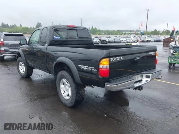 ✅ 2004 Toyota Tacoma • VIN: 5TEWN72N84Z457125 • Lot: 42297817. Wystawiony na IAAI z przebiegiem 218 336 mil. Bezpłatny archiwum sprzedaży aukcyjnych z USA i szczegółowy raport historii pojazdu na DreamBid. Zdjęcie 3.