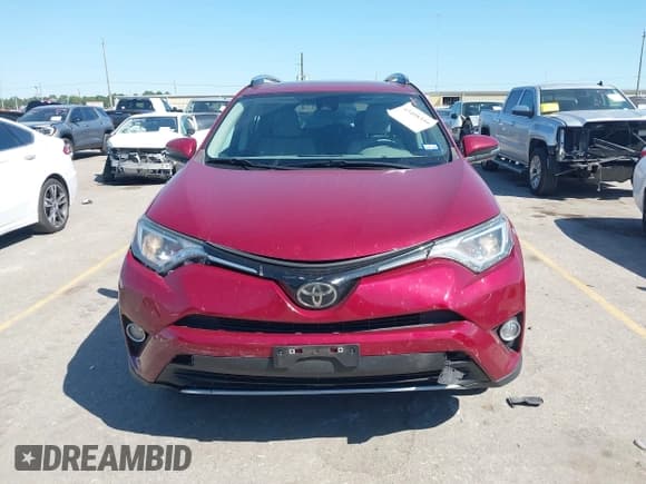 ✅ 2018 Toyota RAV4 XLE • VIN: 2T3WFREV7JW428291 • Lot: 43408359. Listed on IAAI with 71,926 mi. Free auction sales archive from the USA and detailed vehicle history report at DreamBid. Image 12.