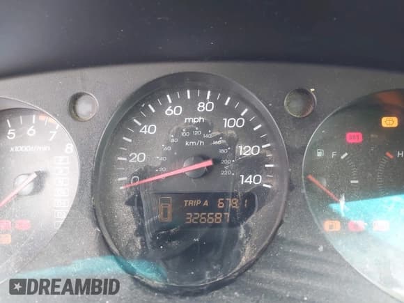 ✅ 2001 Acura MDX Touring • VIN: 2HNYD18821H506332 • Lot: 42433975. Listed on IAAI with 326,687 mi. Free auction sales archive from the USA and detailed vehicle history report at DreamBid. Image 7.