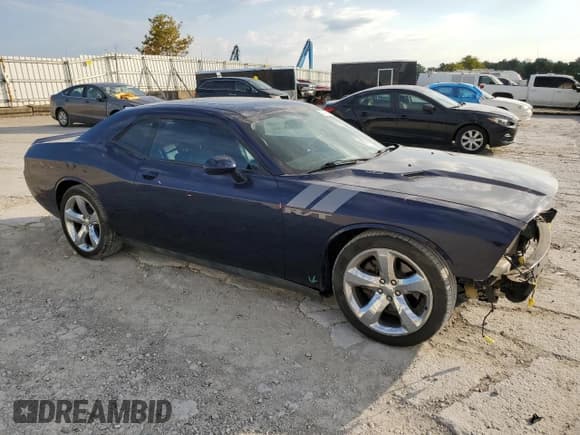 ✅ 2013 Dodge Challenger R/T Plus • VIN: 2C3CDYBT6DH579153 • Lot: 70417464. Wystawiony na Copart z przebiegiem 94 869 mil. Bezpłatny archiwum sprzedaży aukcyjnych z USA i szczegółowy raport historii pojazdu na DreamBid. Zdjęcie 4.