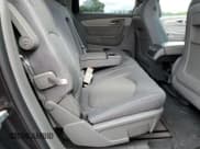 ✅ 2015 Chevrolet Traverse LT • VIN: 1GNKVGKD1FJ318934 • Lot: 69083664. Wystawiony na Copart z przebiegiem Nie podano. Bezpłatny archiwum sprzedaży aukcyjnych z USA i szczegółowy raport historii pojazdu na DreamBid. Zdjęcie 11.