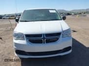 ✅ 2018 Dodge Grand Caravan SE • VIN: 2C4RDGBG1JR302936 • Lot: 42458503. Wystawiony na IAAI z przebiegiem 95 827 mil. Bezpłatny archiwum sprzedaży aukcyjnych z USA i szczegółowy raport historii pojazdu na DreamBid. Zdjęcie 12.