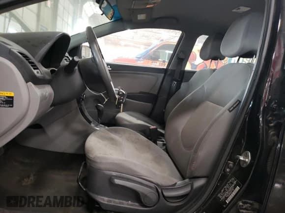 ✅ 2012 Hyundai Accent GS • VIN: KMHCT5AE2CU026314 • Лот: 75006934. Опубликован ранее на Copart с пробегом 97 130 миль. Бесплатный доступ к архиву аукционных продаж из США и подробный отчёт об истории автомобиля на DreamBid. Изображение 7.