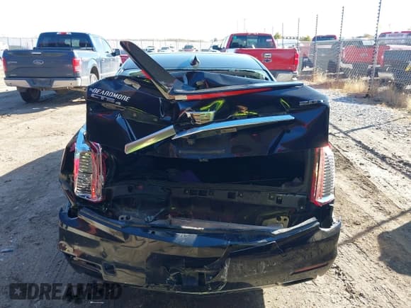 ✅ 2016 Cadillac CTS Luxury Collection AWD • VIN: 1G6AX5SX3G0171958 • Lot: 43582288. Wystawiony na IAAI z przebiegiem 152 132 mil. Bezpłatny archiwum sprzedaży aukcyjnych z USA i szczegółowy raport historii pojazdu na DreamBid. Zdjęcie 16.