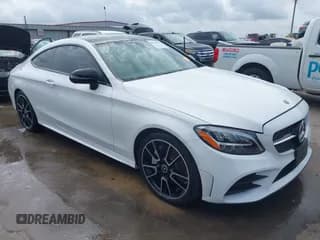 ✅ 2019 Mercedes-Benz C 300 • VIN: WDDWJ8DB0KF784235 • Lot: 42675927. Wystawiony na IAAI z przebiegiem 79 652 mil. Bezpłatny archiwum sprzedaży aukcyjnych z USA i szczegółowy raport historii pojazdu na DreamBid. Zdjęcie 1.