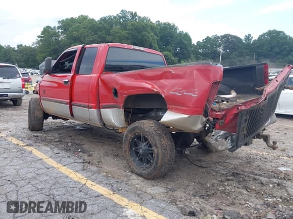 ✅ 2001 Dodge 2500 • VIN: 1B7KF23611J270496 • Lot: 43013031. Listed on IAAI with 341,060 mi. Free auction sales archive from the USA and detailed vehicle history report at DreamBid. Image 3.