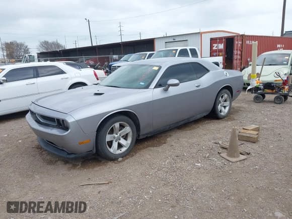 ✅ 2013 Dodge Challenger Rallye Redline • VIN: 2C3CDYAG7DH653376 • Lot: 41689049. Wystawiony na IAAI z przebiegiem 186 843 mil. Bezpłatny archiwum sprzedaży aukcyjnych z USA i szczegółowy raport historii pojazdu na DreamBid. Zdjęcie 2.